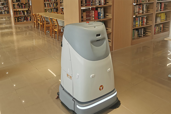 別讓地面濕滑 “拖垮” 酒店，坦力洗地機器人來 “救場”